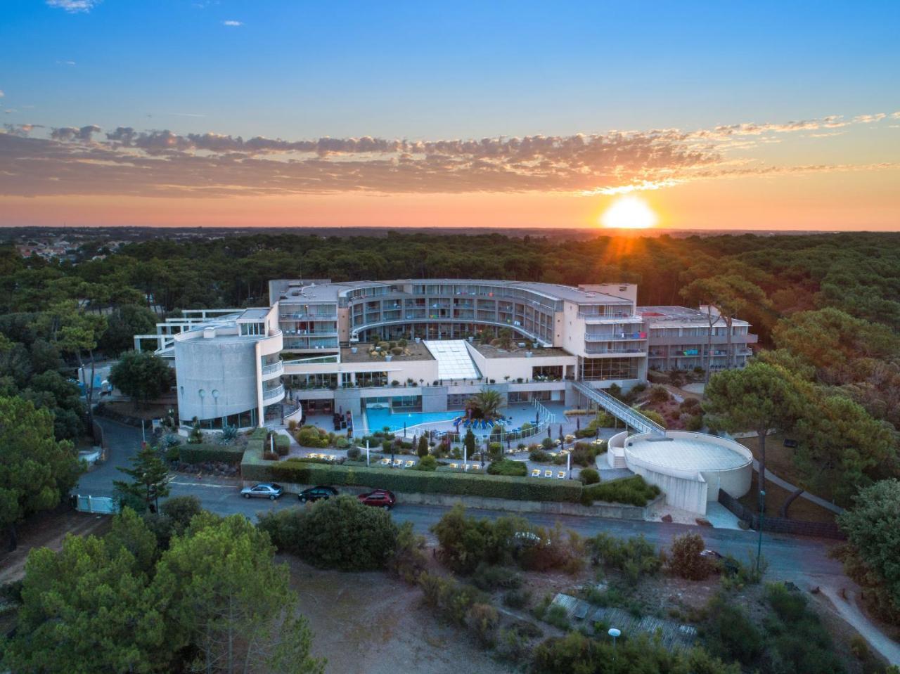 Club Vacances Bleues Les Jardins De L'Atlantique Talmont-Saint-Hilaire ภายนอก รูปภาพ